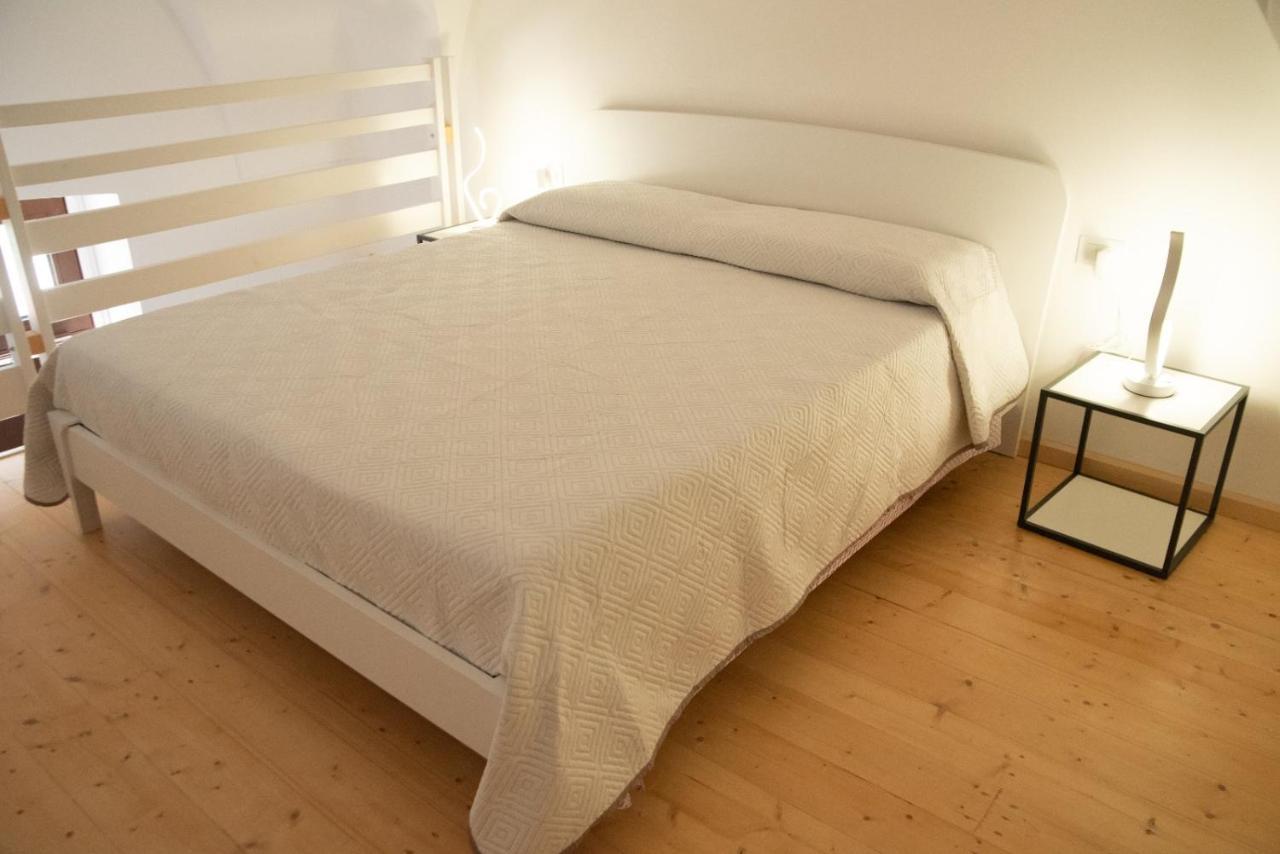 Al Muro Casa Vacanza 莱韦拉诺 外观 照片